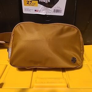 lululemon athletica Toiletry Bag in Brown